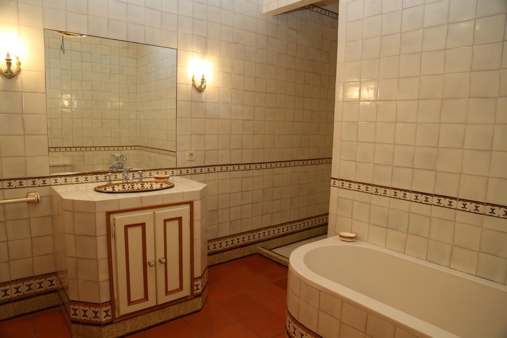 Quinta Dos Castanheiros Bed And Breakfast Ponte de Lima Room photo